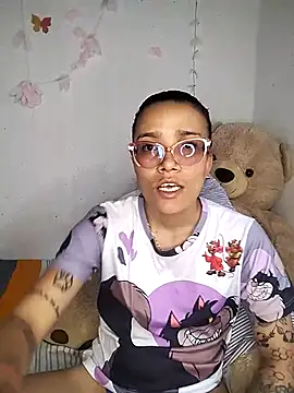 Snapshot of Yaumiko chatting on February 6, 2026, 3:26 pm Yaumiko online show from February 6, 2026, 3:26 pm