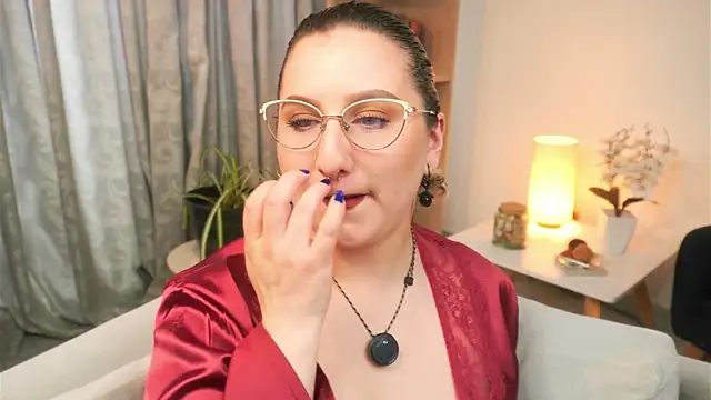 Ximenna Cruz online show from April 11, 2026, 5:50 pm