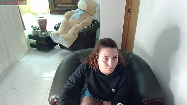 alexia 87 online show from May 30, 2026, 2:19 am