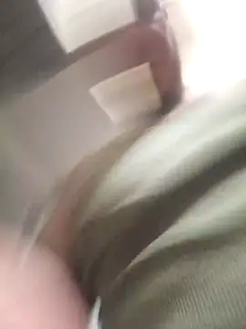 Snapshot of RomWoolf chatting on January 23, 2025, 5:42 pm RomWoolf online show from January 23, 2025, 5:42 pm