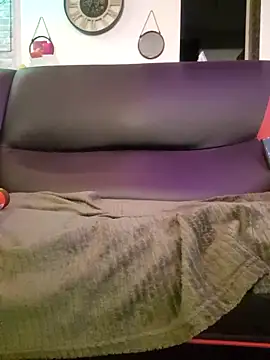 Snapshot of RomWoolf chatting on March 11, 2025, 4:40 pm RomWoolf online show from March 11, 2025, 4:40 pm