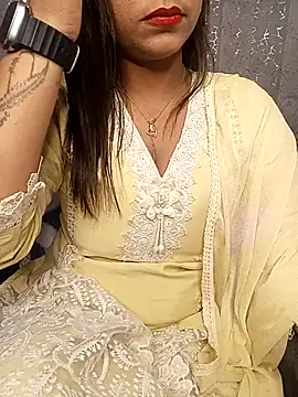 Divya girl online show from February 12, 2025, 8:27 am