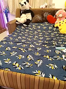 Divya girl online show from April 27, 2026, 6:39 pm