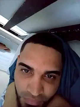 Snapshot of luismanuel_1998 chatting on November 2, 2025, 2:41 pm luismanuel 1998 online show from November 2, 2025, 2:41 pm