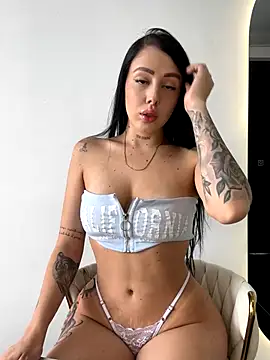 Manelik couper online show from November 10, 2025, 5:01 pm