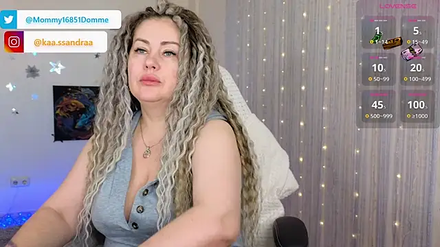 misskaassandraa online show from December 31, 2024, 10:58 am