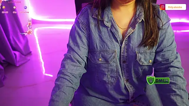 only aleesha online show from October 18, 2025, 5:46 pm