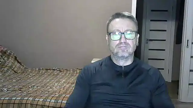 HarrySnake online show from December 6, 2024, 1:44 pm