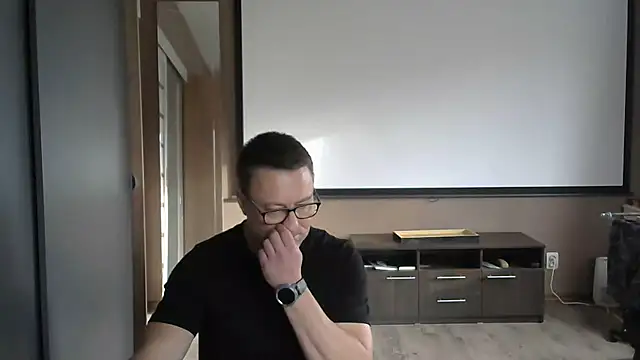 HarrySnake online show from November 7, 2025, 8:14 am