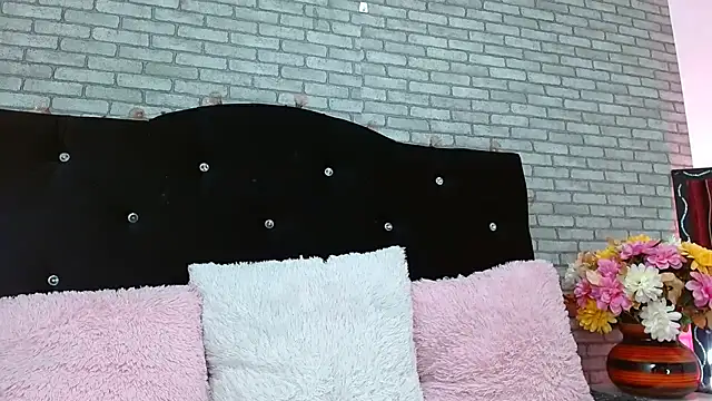 Baby Lovehot 1 online show from September 12, 2025, 2:06 pm