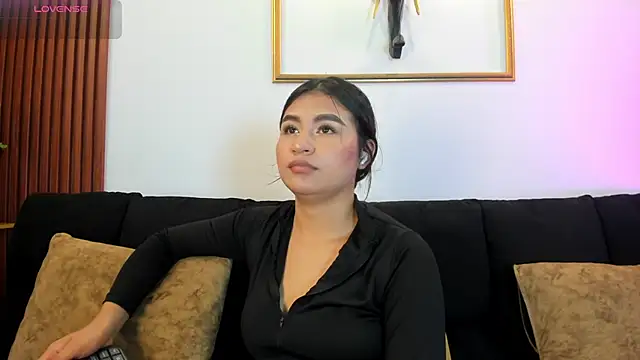 Zayda 1 online show from September 25, 2025, 7:50 pm