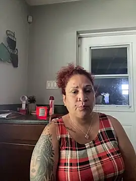 Snapshot of ladycreamypr2 chatting on May 22, 2026, 7:41 pm ladycreamypr2 online show from May 22, 2026, 7:41 pm