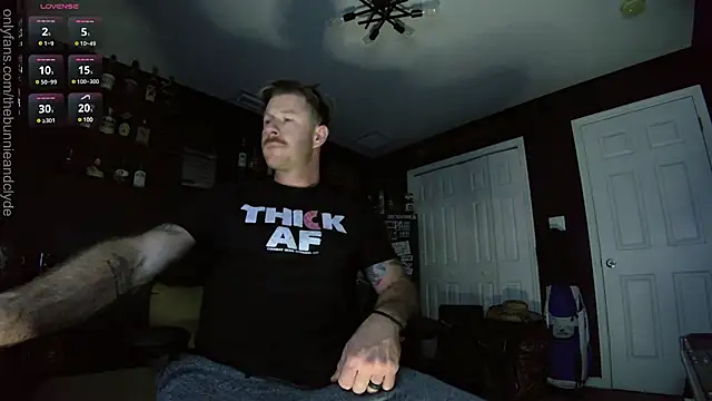 chillinthemosttt online show from February 14, 2025, 4:37 am