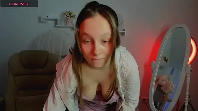 Snapshot of Ketrin_n_ chatting on January 27, 2025, 6:41 am Ketrin n online show from January 27, 2025, 6:41 am