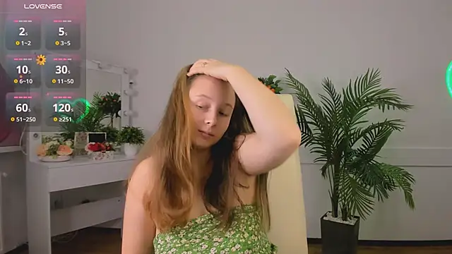 Snapshot of Ketrin_n_ chatting on November 3, 2025, 6:14 am Ketrin n online show from November 3, 2025, 6:14 am