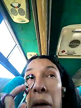 rebekka simpson online show from February 1, 2025, 2:13 pm