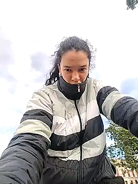 rebekka simpson online show from November 11, 2025, 12:49 pm