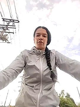 rebekka simpson online show from November 14, 2025, 12:15 pm