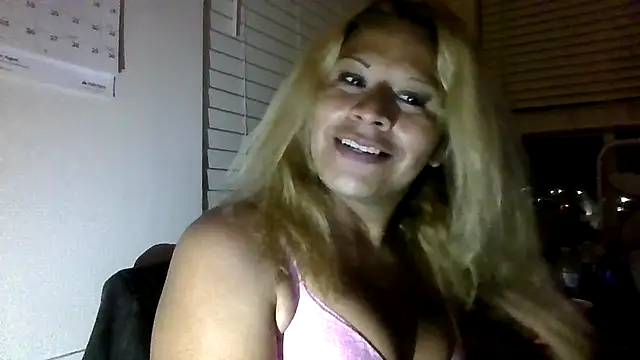 allissonw13 online show from July 13, 2026, 6:16 am