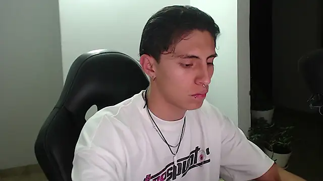 jay dimarco2 online show from September 22, 2025, 2:02 am