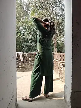 Hot-rubina online show from March 5, 2026, 4:08 am