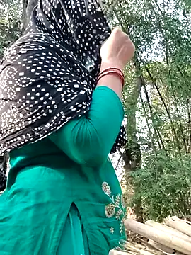 Snapshot of Hot-rubina chatting on May 1, 2026, 11:04 am Hot-rubina online show from May 1, 2026, 11:04 am