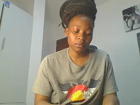  Becky002 online show from May 2, 2026, 10:20 am