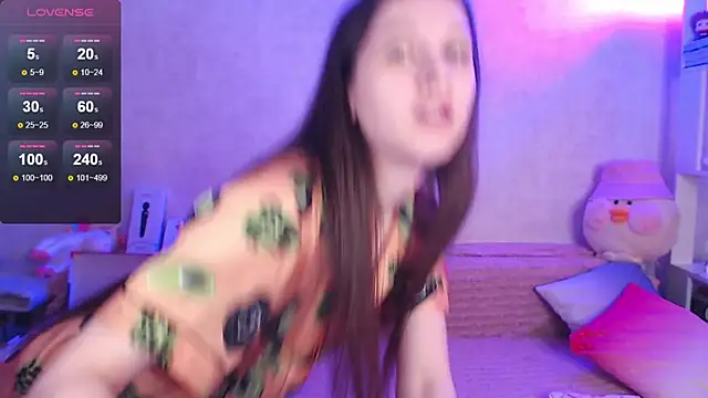 ur kitty   online show from February 12, 2026, 5:13 am