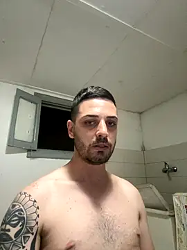 Snapshot of iltoscano95 chatting on September 13, 2025, 9:03 pm iltoscano95 online show from September 13, 2025, 9:03 pm