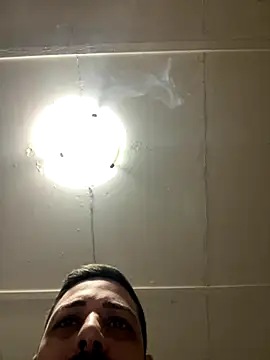 Snapshot of iltoscano95 chatting on September 25, 2025, 6:33 pm iltoscano95 online show from September 25, 2025, 6:33 pm