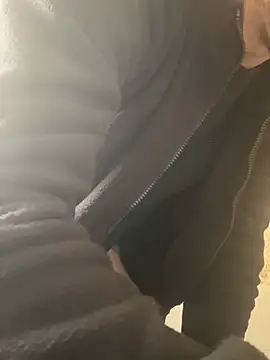 Snapshot of iltoscano95 chatting on February 19, 2026, 12:12 pm iltoscano95 online show from February 19, 2026, 12:12 pm