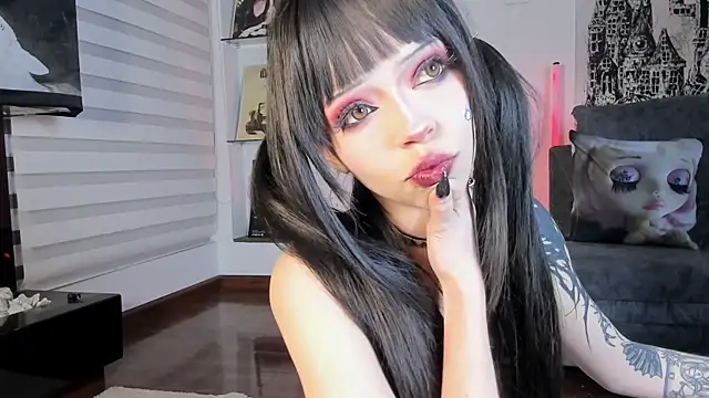 Snapshot of SophieHill_gh chatting on November 15, 2025, 6:55 am SophieHill gh online show from November 15, 2025, 6:55 am