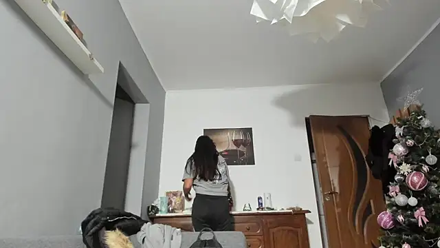 SexxyMeriem online show from December 10, 2024, 5:00 pm