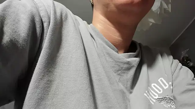 SexxyMeriem online show from December 11, 2024, 12:02 am