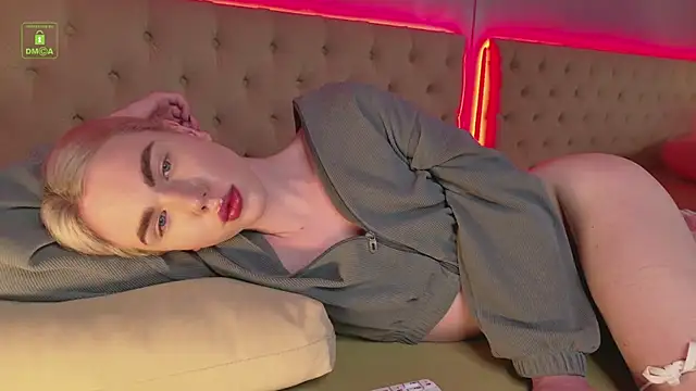 Snapshot of DanielPaige_ chatting on February 9, 2025, 7:19 pm DanielPaige online show from February 9, 2025, 7:19 pm