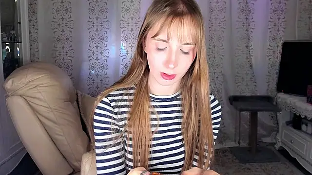 AprilHilll online show from January 17, 2025, 5:00 am