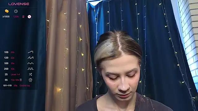 christy memeow online show from April 12, 2026, 1:16 pm