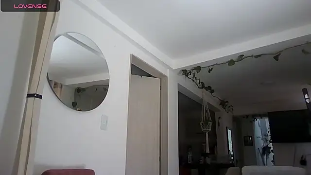 saramartinez1000 online show from July 28, 2026, 4:39 pm