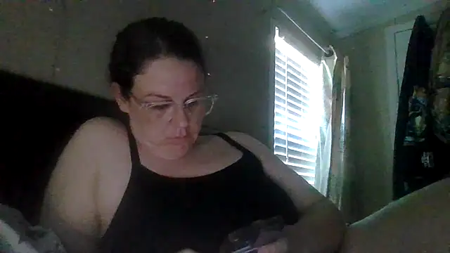 Snapshot of velvetta_ chatting on November 22, 2025, 7:46 pm velvetta online show from November 22, 2025, 7:46 pm