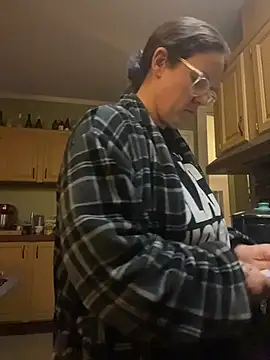 Snapshot of velvetta_ chatting on November 30, 2025, 3:43 am velvetta online show from November 30, 2025, 3:43 am