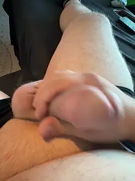 Snapshot of Sebastian24589 chatting on September 24, 2025, 7:33 am Sebastian24589 online show from September 24, 2025, 7:33 am