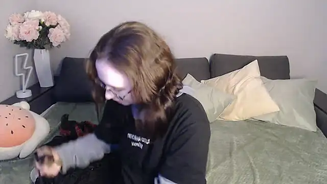 Mini Diva online show from January 31, 2025, 9:16 am