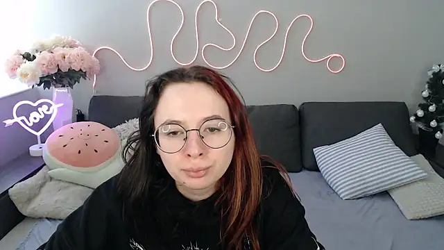 Snapshot of Mini_Diva chatting on January 17, 2026, 9:14 am Mini Diva online show from January 17, 2026, 9:14 am