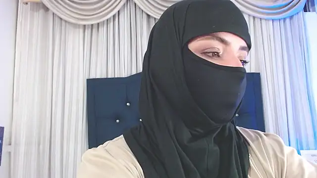 Uzra hayed online show from January 24, 2025, 2:07 am