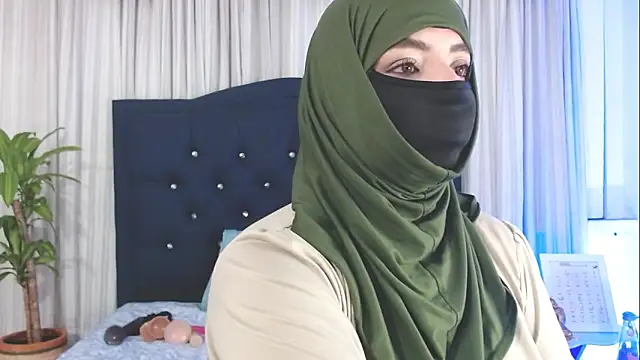 Uzra hayed online show from March 3, 2025, 10:52 pm