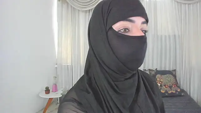 Snapshot of Uzra_hayed chatting on June 3, 2026, 2:55 pm Uzra hayed online show from June 3, 2026, 2:55 pm