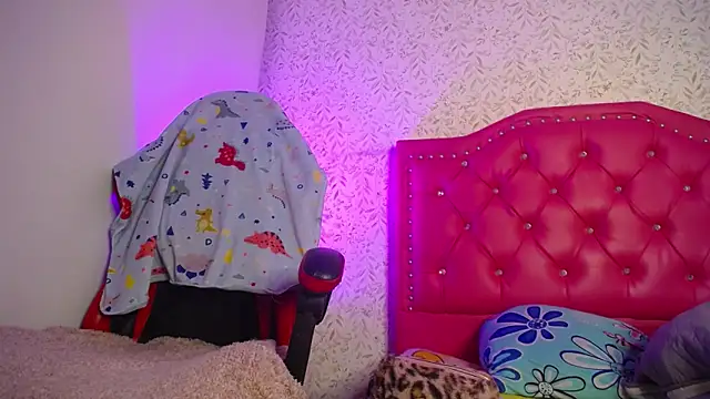 Snapshot of luly_pink chatting on March 14, 2026, 3:34 am luly pink online show from March 14, 2026, 3:34 am