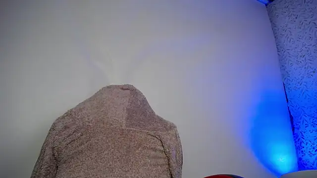 Snapshot of luly_pink chatting on March 19, 2026, 3:10 am luly pink online show from March 19, 2026, 3:10 am