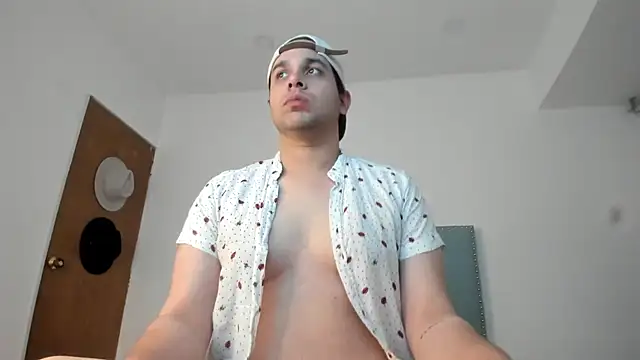 Latin boy surprisee online show from July 29, 2026, 12:20 am