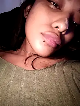 Snapshot of VictoireFeller chatting on October 19, 2025, 4:13 am VictoireFeller online show from October 19, 2025, 4:13 am